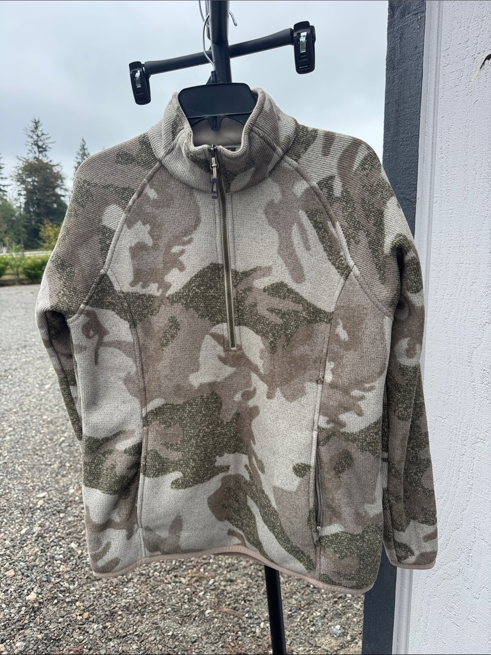 Women’s Camouflage Half-Zip Fleece Sweater - Gray/Green